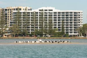 Ramada Resort Golden Beach - Accommodation Resorts